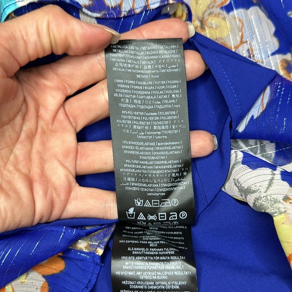 GUESS Women's Vonda Cutout Choker-Neck Romper - Picture 10 of 10